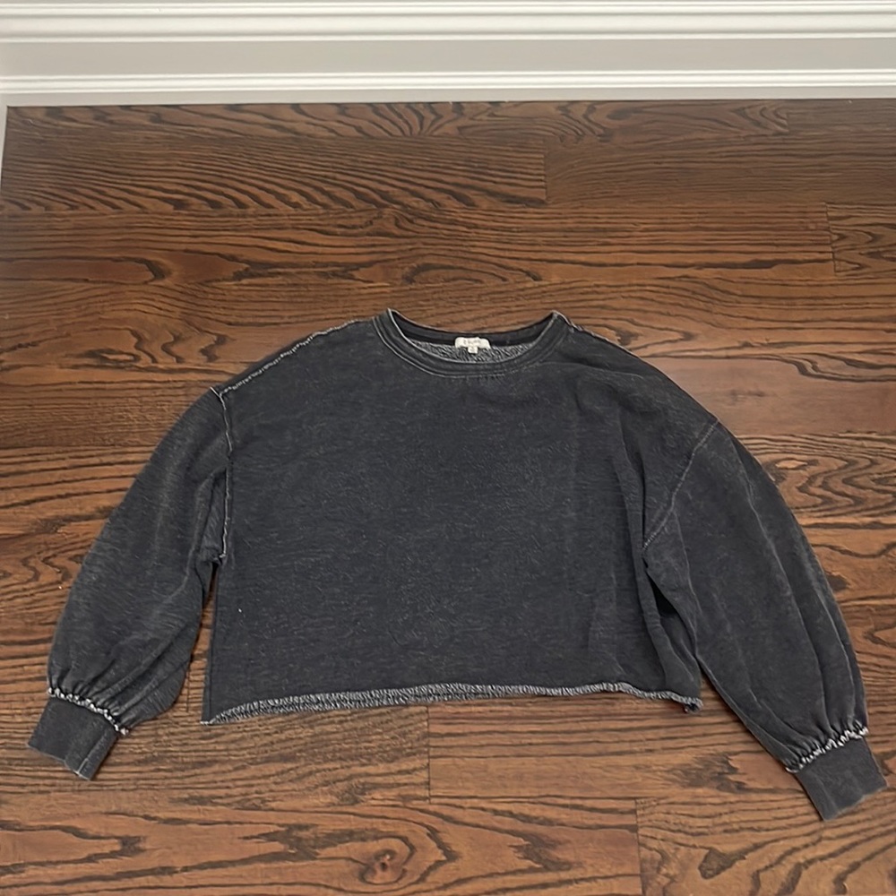 Cute Z-Supply crew neck for sale! So stylish and comfy!